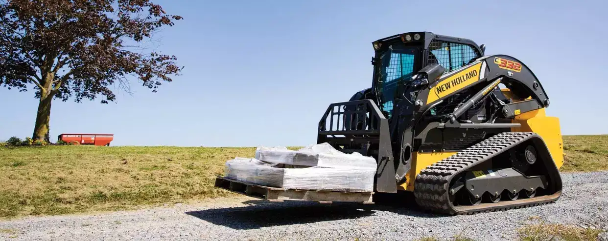 C332 Compact Track Loader MULTIFUNCTION DISPLAY
