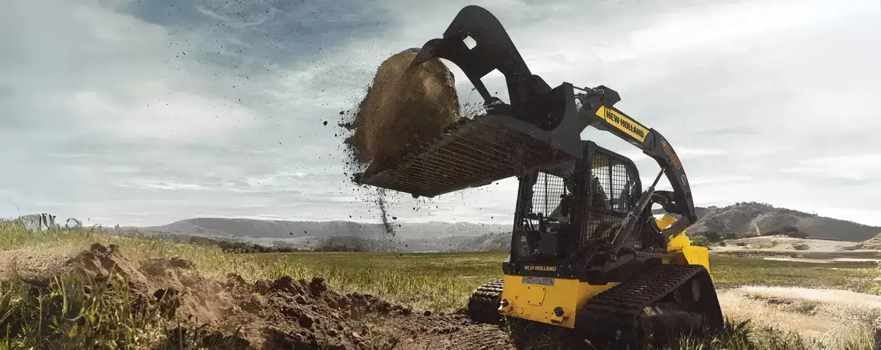 C345 Compact Track Loader LIFT AND CARRY OPERATIONS
