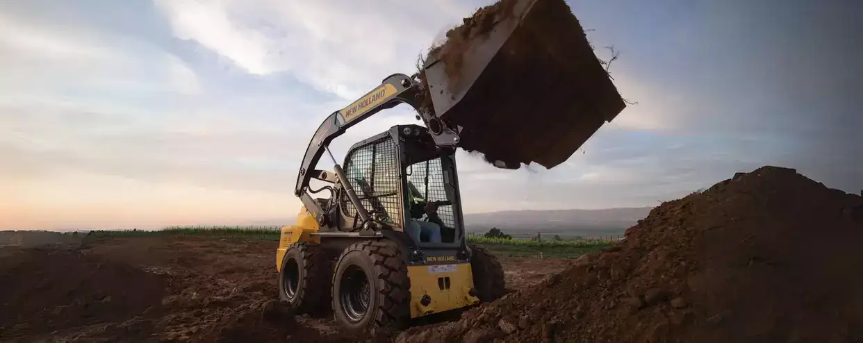 L328 Skid Steer Loader MULTIFUNCTION DISPLAY